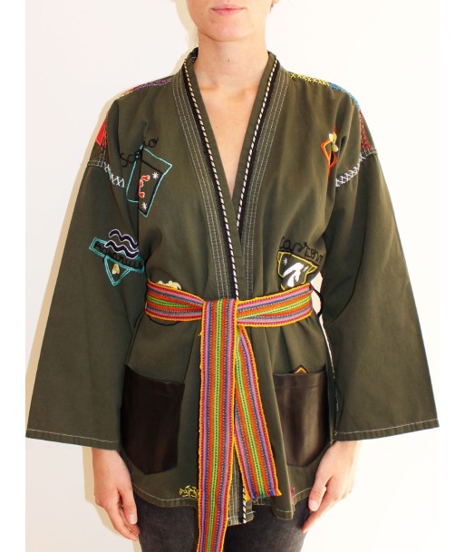 KIMONO ASTRO BRODÉ Les êtres humains sont 